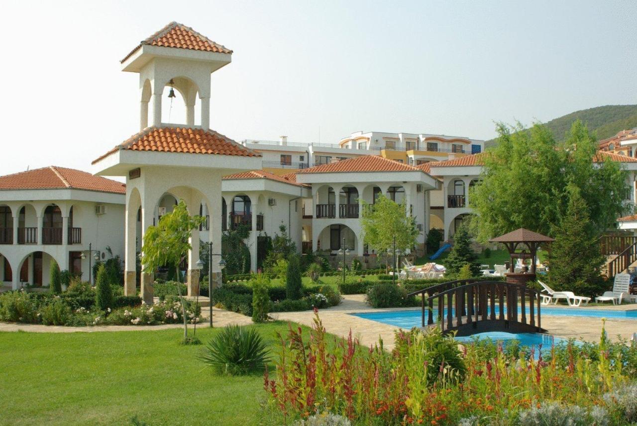 Kambani Bells Apart Complex Sveti Vlas Esterno foto