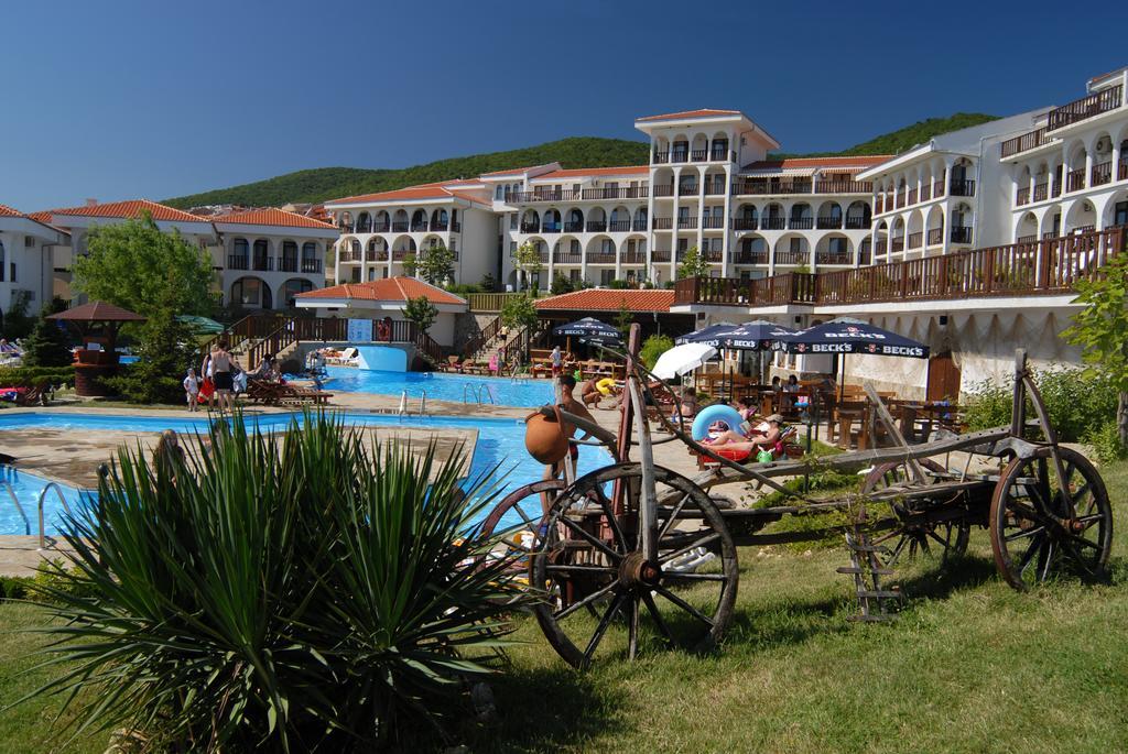 Kambani Bells Apart Complex Sveti Vlas Esterno foto